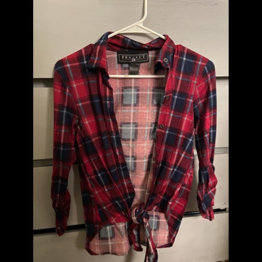 Project 28 Front Tie Flannel (Red+Blue w/ white stitching)